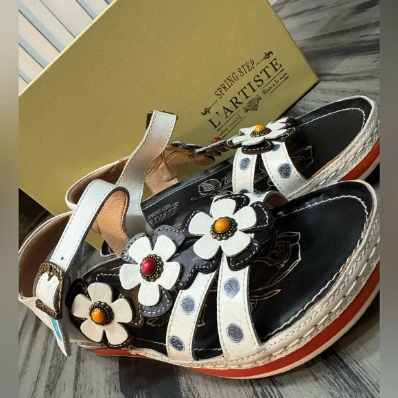 L'Artiste by Spring Step Women’s Goodie Ankle Strap Sandal With Floral Appliqué - Picture 4 of 16